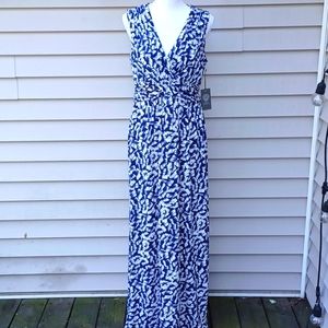 Vince Camuto Sleeveless Printed Maxi Dress